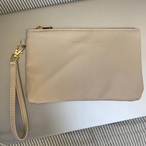 Adrienne Vittadini studio wristlet with phone usb charger inside